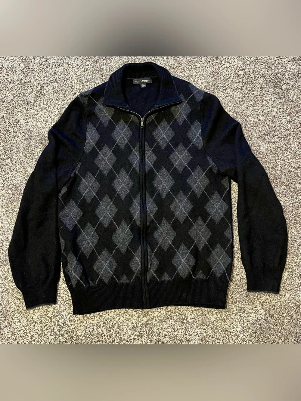 Banana Republic Men’s Black and Gray Argyle Zip-Up Sweater